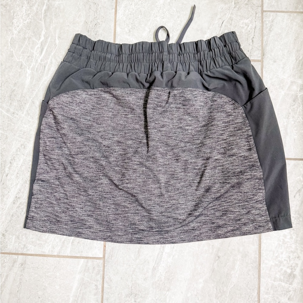 Athleta Gray Excursion Stretch Skort Drawstring W… - image 3